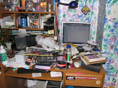 messy desk