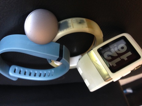 Nike fitness outlet bracelet